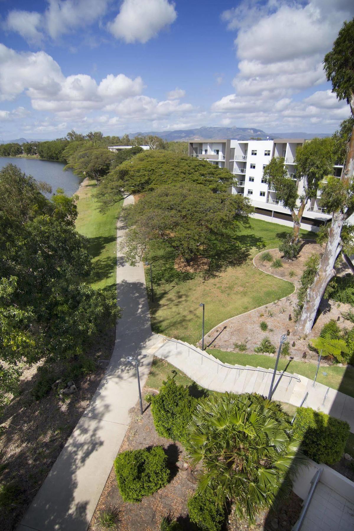 Jacana Apartments Townsville Bagian luar foto