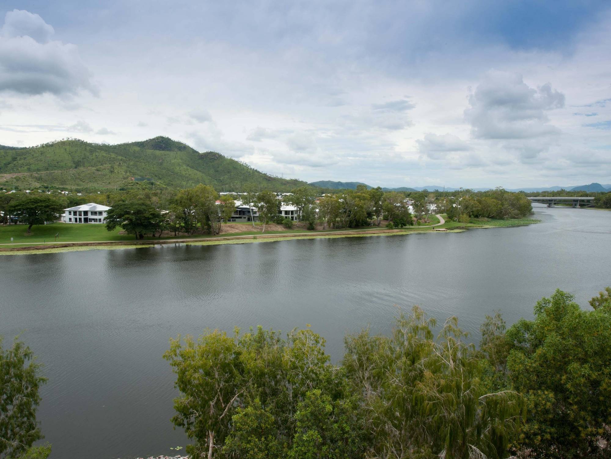 Jacana Apartments Townsville Bagian luar foto