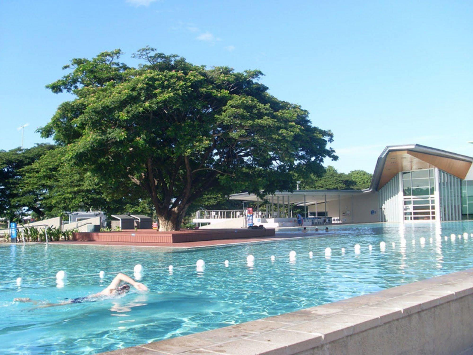 Jacana Apartments Townsville Bagian luar foto