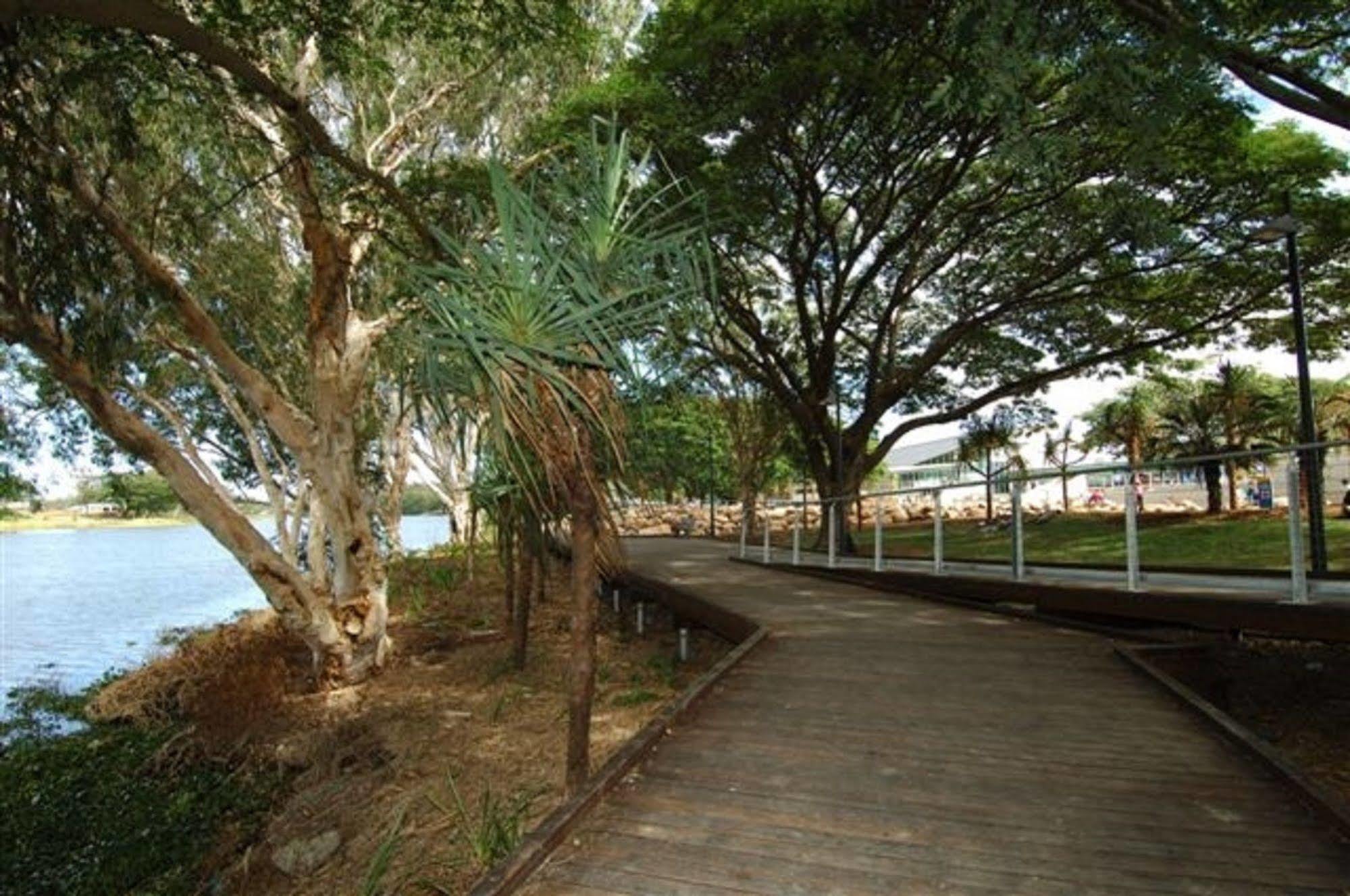 Jacana Apartments Townsville Bagian luar foto